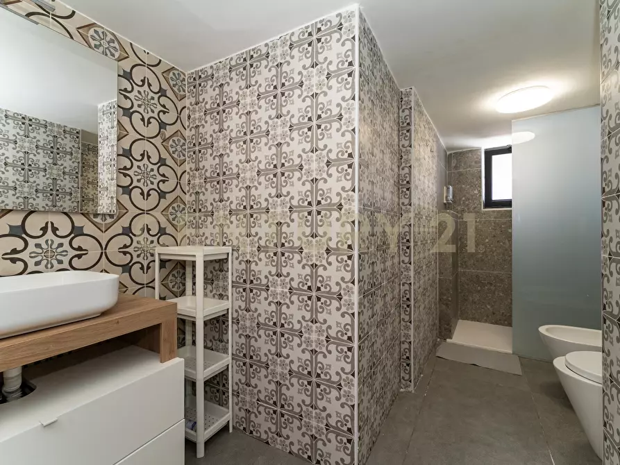 Immagine 80 di Appartamento in vendita  in Via Carlo Forlanini 76 a Catania