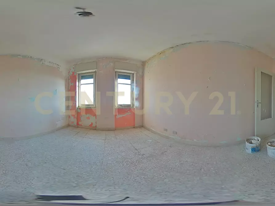 Immagine 77 di Pentalocale in vendita  in Piazza Spedini 8 a Catania