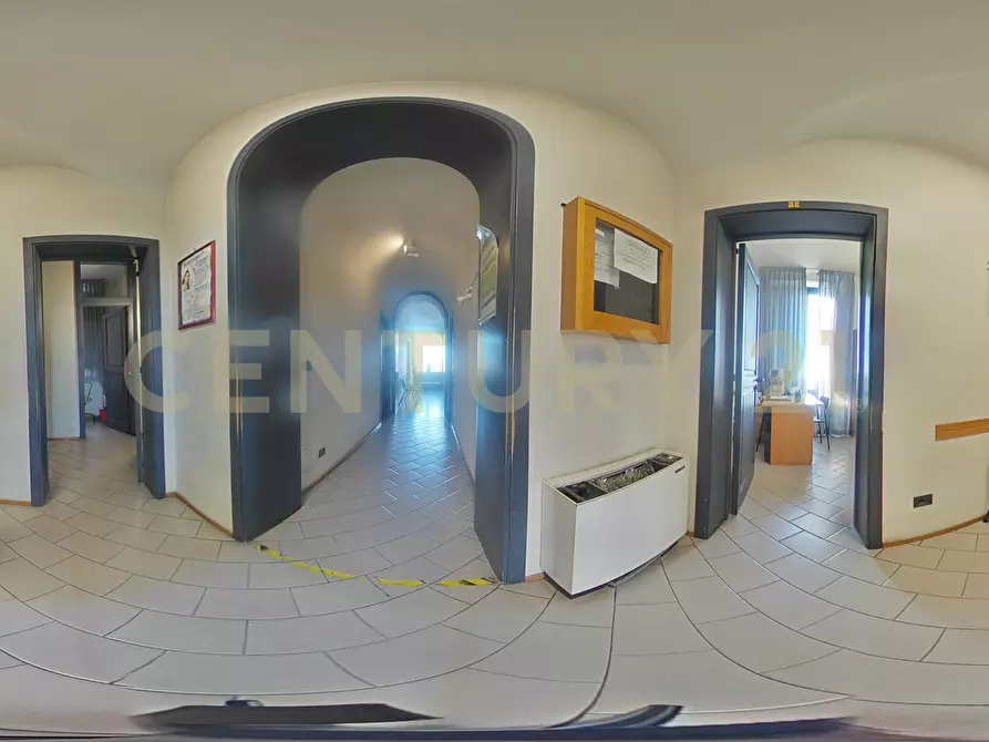 Immagine 61 di Ufficio in vendita  in Stradale Cravone 3 a Catania