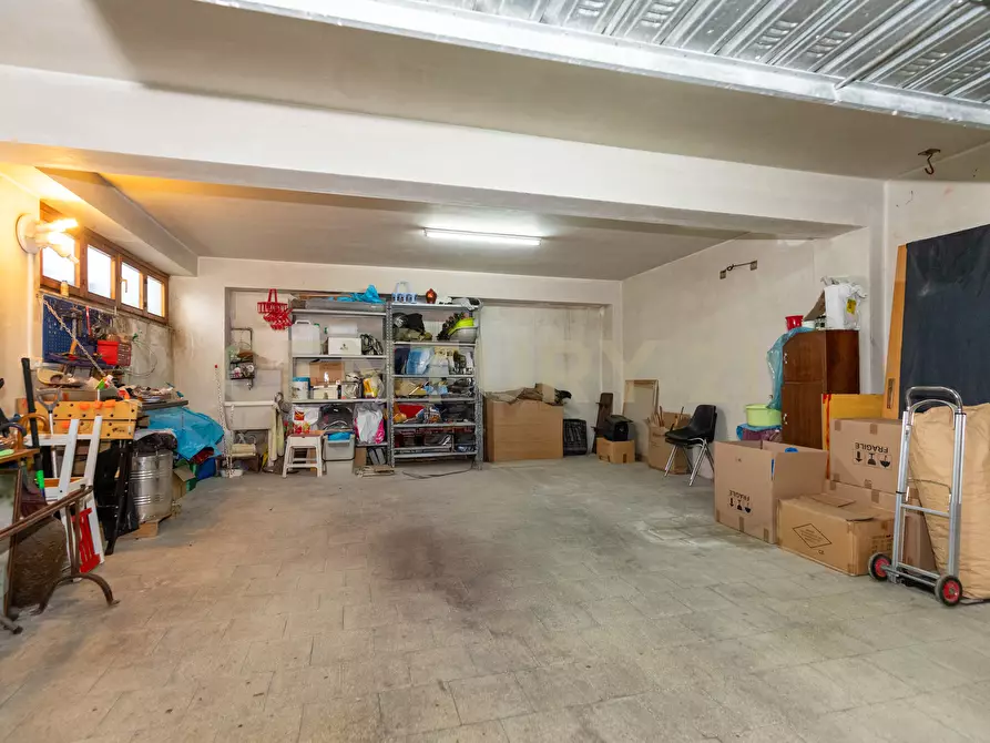 Immagine 60 di Appartamento in vendita  in Via Giovanni Guglielmino 74 a Tremestieri Etneo