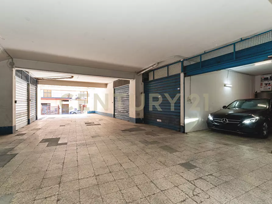 Immagine 50 di Quadrilocale in vendita  in Via Jacopo Vignerio 5 a Catania