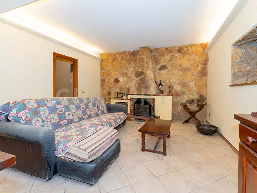 Immagine 14 di Casa bifamiliare in vendita  in Via Sebastiano Grasso 14 a Aci Catena