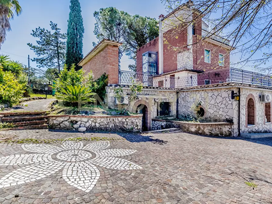 Immagine 1 di Villa in vendita  in Via Nomentana 374 a Fonte Nuova