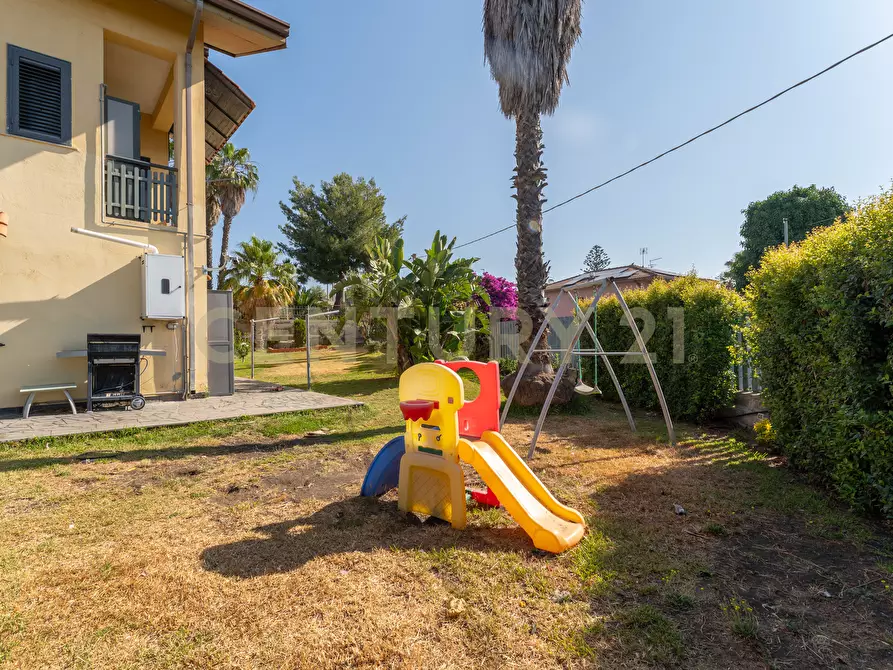 Immagine 48 di Quadrilocale in vendita  in Trav.14 di Via C. Colombo 19 a San Pietro Clarenza