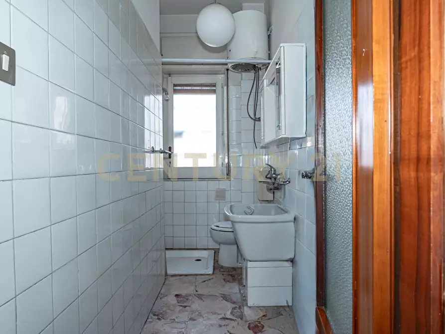 Immagine 18 di Quadrilocale in vendita  in Via Imperia 3 a Catania