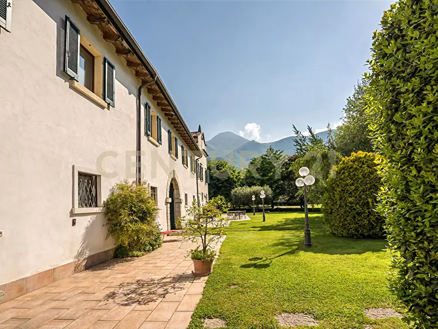 Immagine 141 di Villa in vendita  in Via Adige 25 a Brentino Belluno