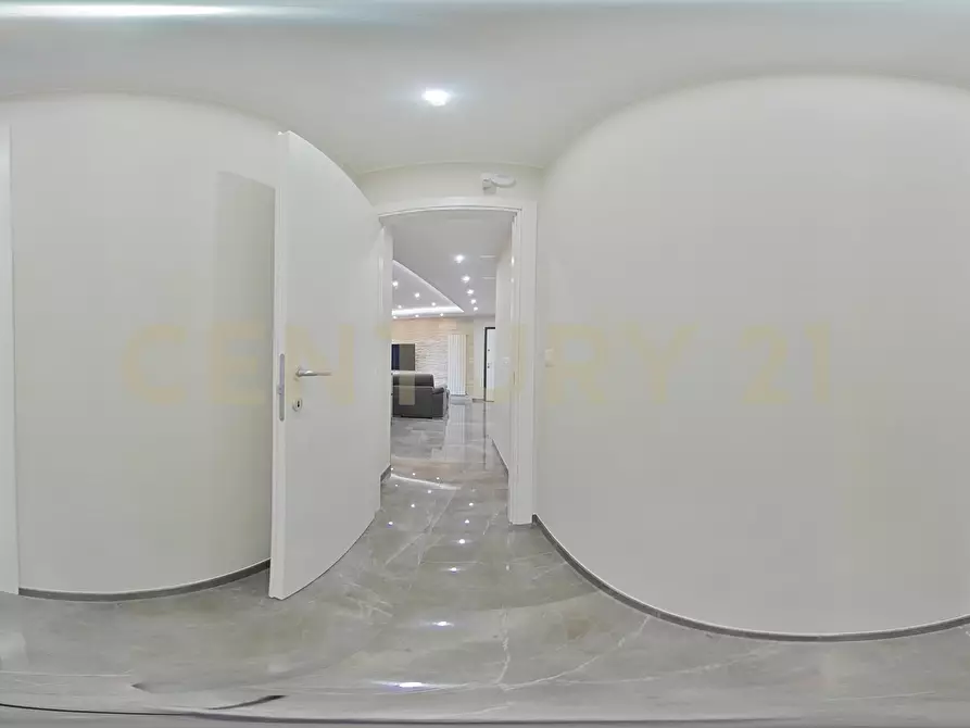 Immagine 50 di Appartamento in vendita  in Via dell'Aratro 14 a Catania