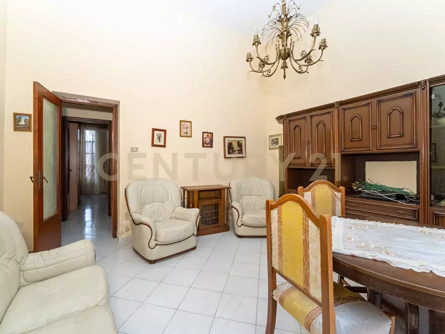 Immagine 27 di Bilocale in vendita  in Via Wrzì 128 a Catania