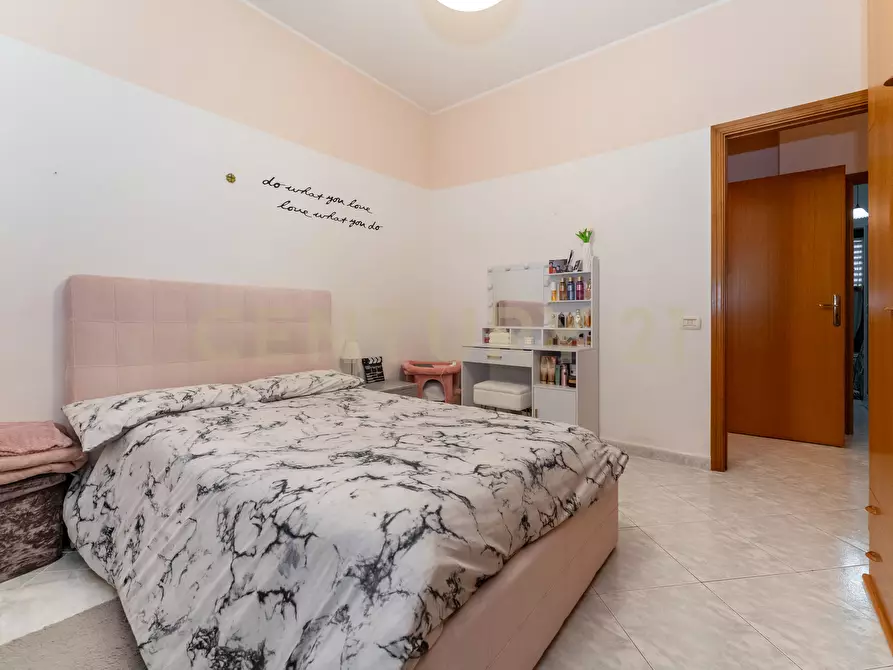 Immagine 23 di Quadrilocale in vendita  in Via Ercole Patti 91 a Pedara