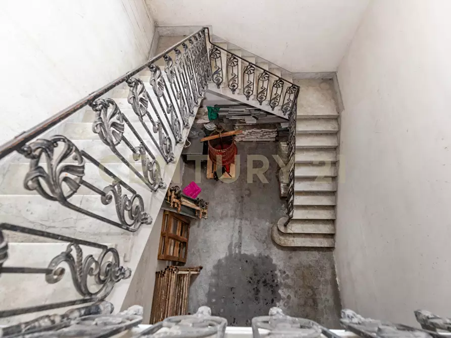 Immagine 7 di Pentalocale in vendita  in Via Lorenzo Maddem 67 a Acireale