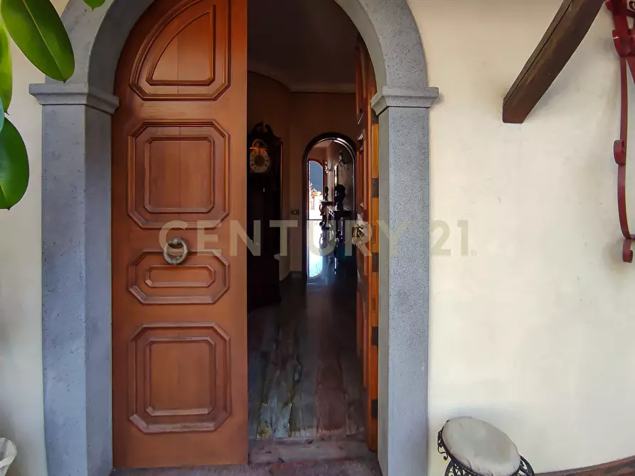 Immagine 13 di Villa in vendita  in Via Musumeci 47 a Giarre