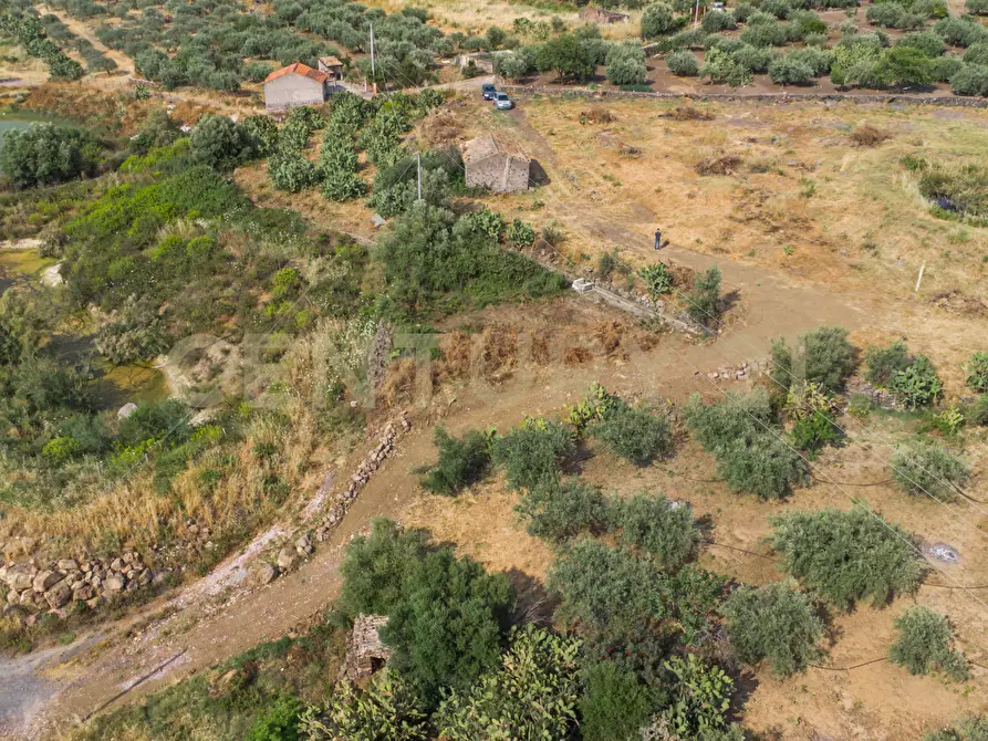 Immagine 9 di Terreno agricolo in vendita  in Via San Leo a Adrano