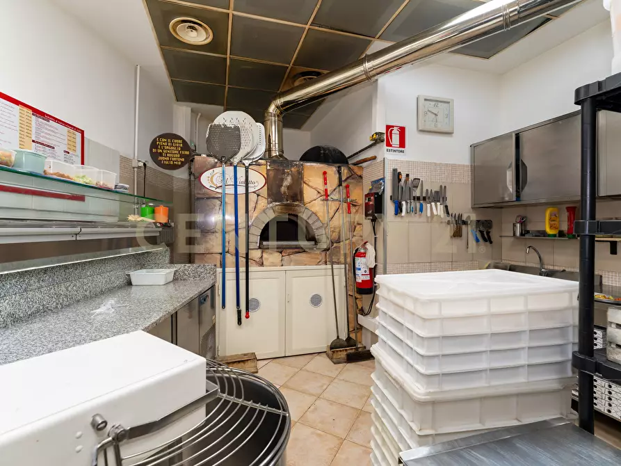 Immagine 19 di Pizzeria / Pub in vendita  in Viale Mario Rapisardi 646 a Catania