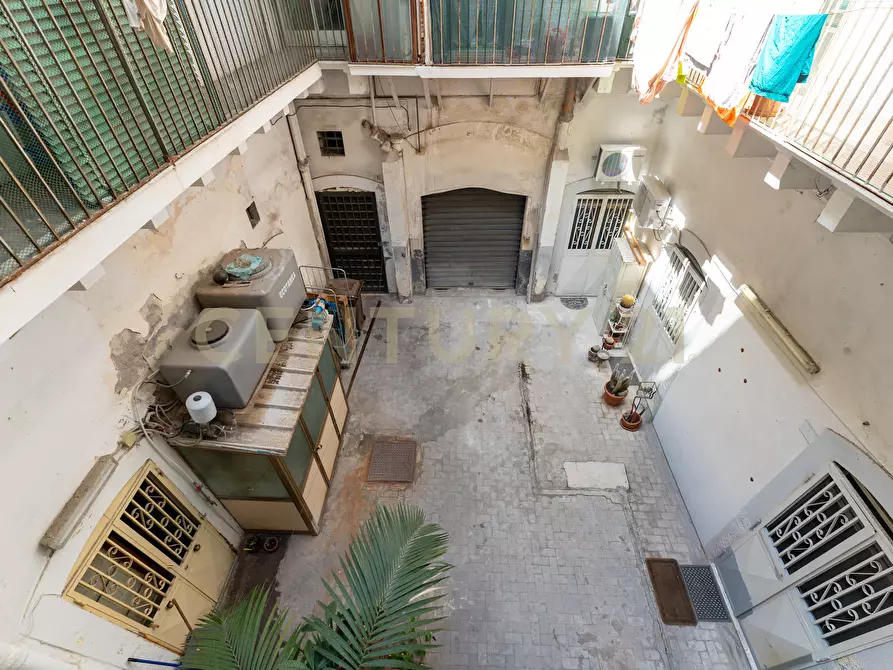 Immagine 19 di Appartamento in vendita  in Via Aloi 11 a Catania