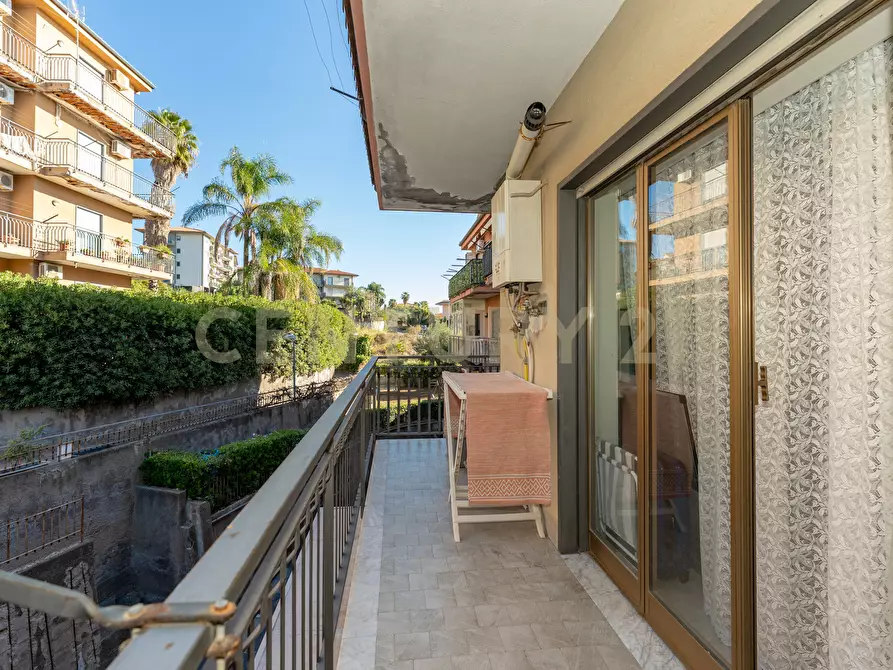 Immagine 16 di Bilocale in vendita  in Via dei Ciclopi 160 a Aci Catena