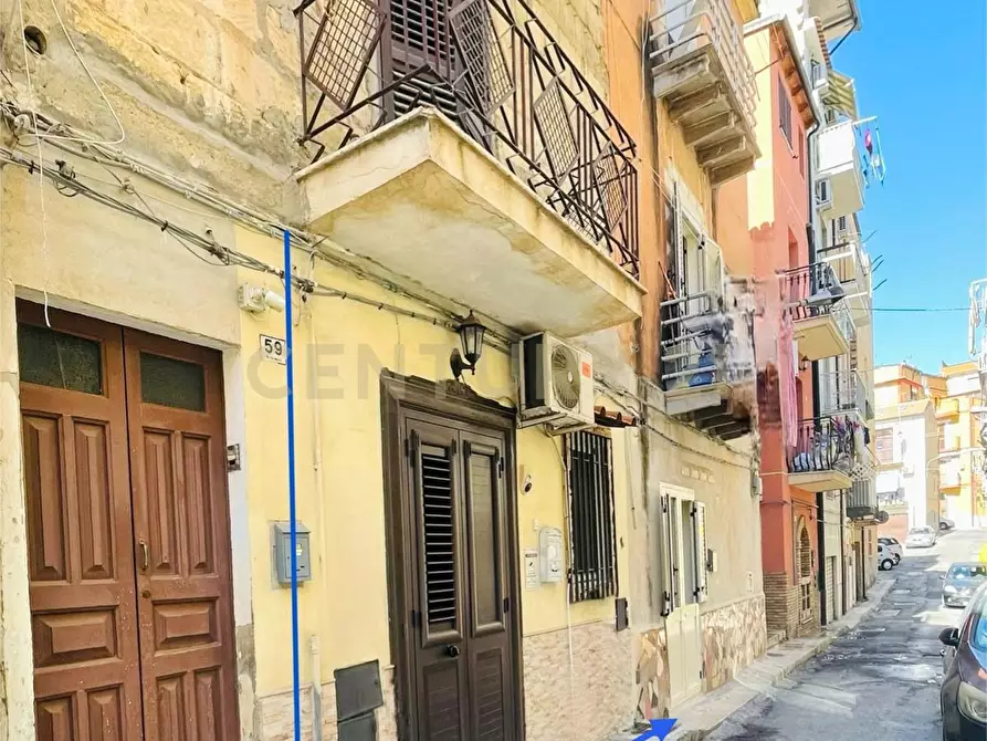 Immagine 3 di Bilocale in vendita  in Via Ciro Menotti 61 a Gela