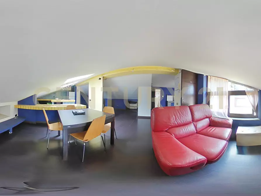 Immagine 45 di Trilocale in vendita  in Via Antonio Gramsci 23 a Gravina Di Catania