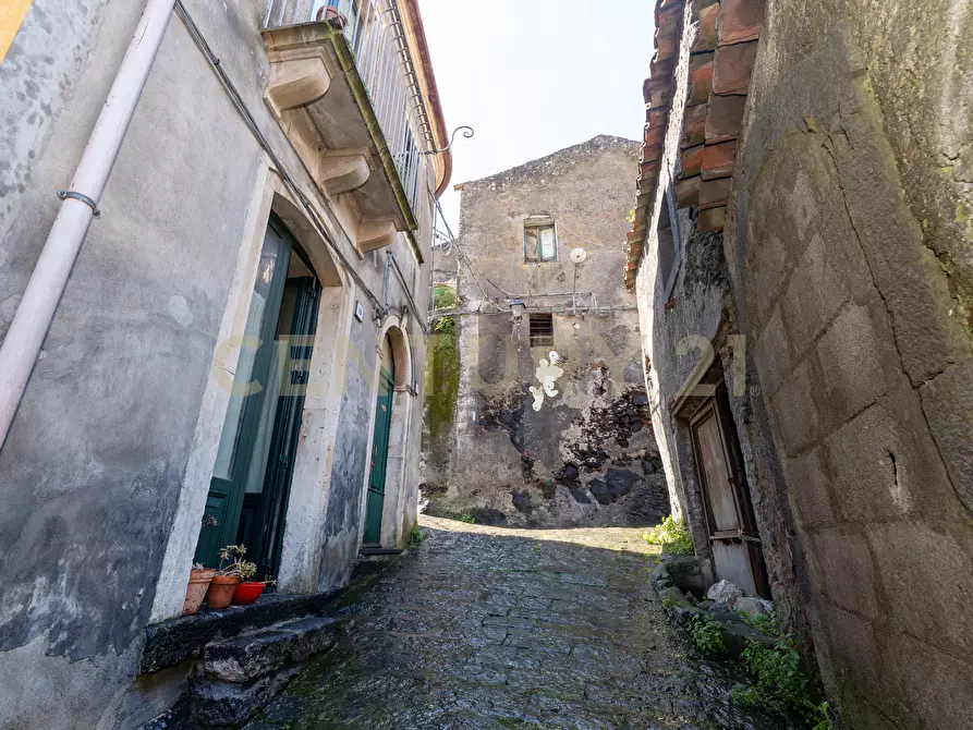 Immagine 60 di Casa indipendente in vendita  in Via Guglielmo Oberdan 15 a Linguaglossa