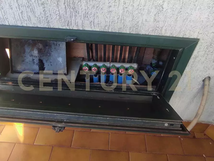 Immagine 17 di Bilocale in vendita  in Viale Tommaso Fazello 11 a Linguaglossa