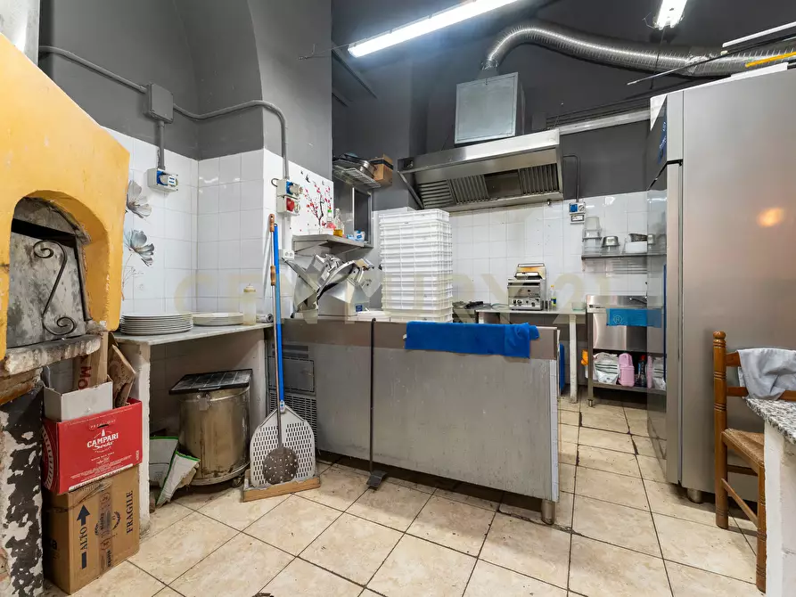 Immagine 43 di Pizzeria / Pub in vendita  in Via Giuseppe Garibaldi 346 a Catania