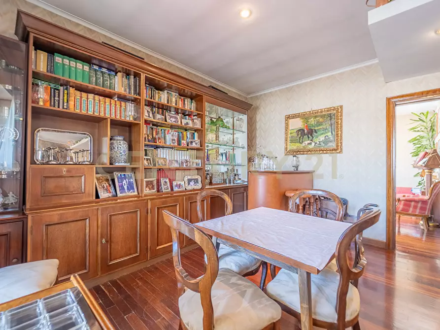 Immagine 10 di Attico in vendita  in Viale Cortina d'Ampezzo 199 a Roma