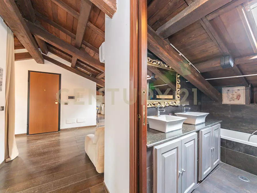 Immagine 19 di Quadrilocale in vendita  in Via Armando Sala 29 a Bracciano