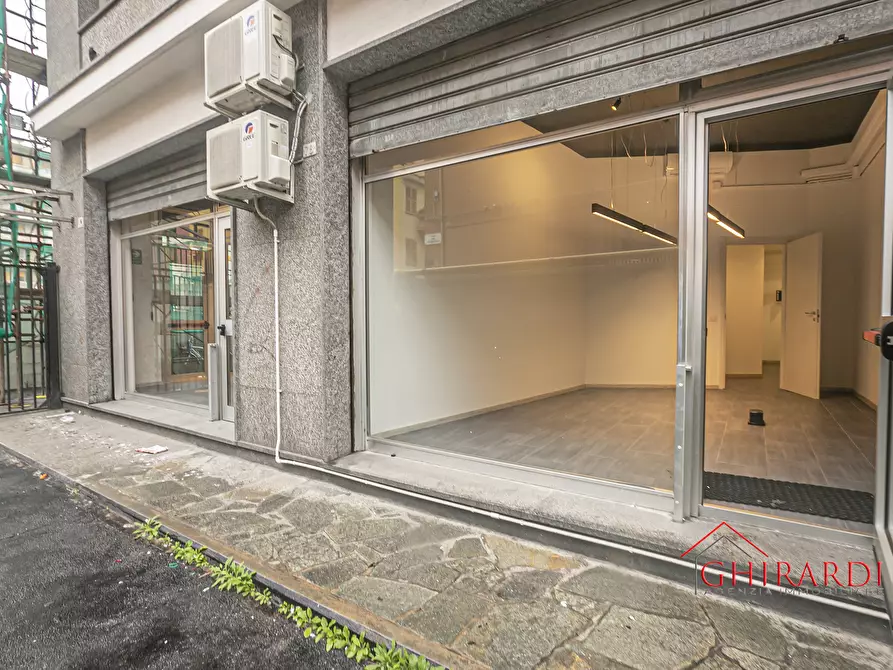 Immagine 31 di Locale commerciale in affitto  in VIA ALFREDO D'ANDRADE 76R a Genova