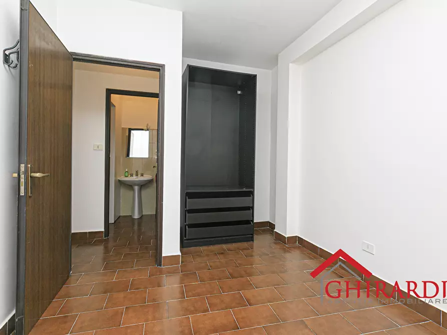 Immagine 36 di Showroom in affitto  in VIA PRA' 5 a Genova