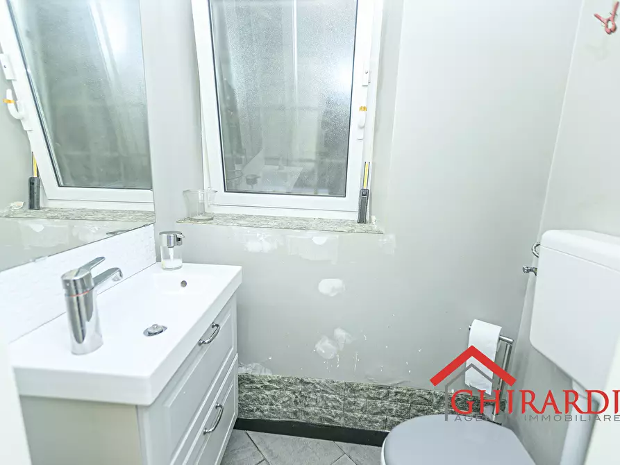 Immagine 27 di Pizzeria / Pub in vendita  in VIA D'ANDRADE a Genova