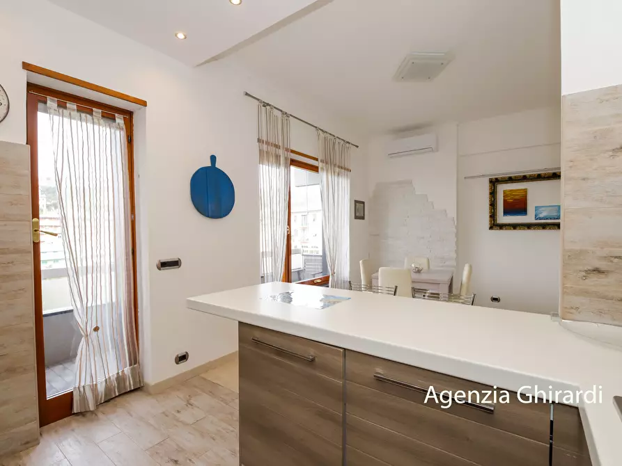 Immagine 15 di Quadrilocale in affitto  in Via Briscata 28 a Genova