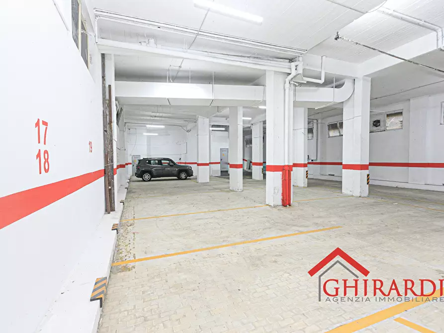 Immagine 18 di Garage in affitto  in VIA CHIARAVAGNA a Genova