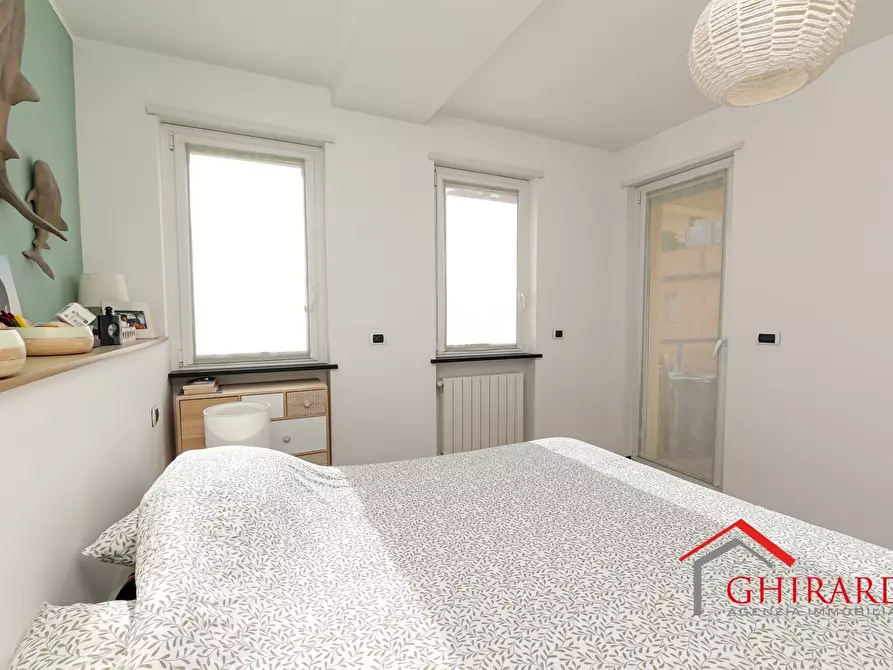 Immagine 13 di Bilocale in vendita  in VIA CIBRARIO 37 a Genova