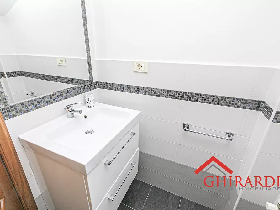 Immagine 15 di Bilocale in affitto  in VIA R.A.VIGNA 8 a Genova