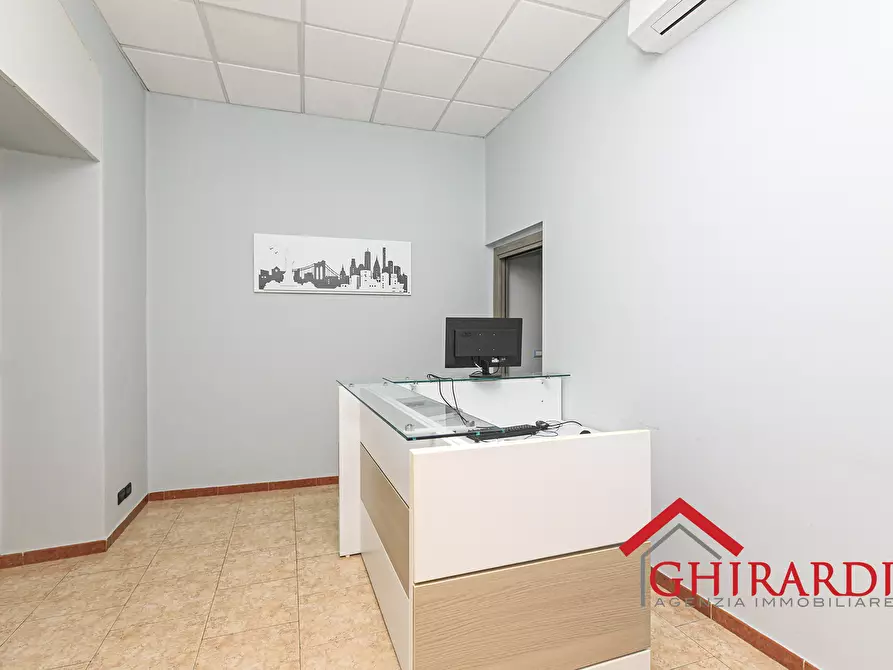Immagine 7 di Locale commerciale in vendita  in Via Vado a Genova