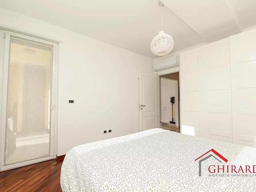 Immagine 11 di Bilocale in vendita  in VIA CIBRARIO 37 a Genova