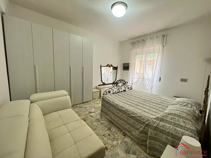 Immagine 11 di Bilocale in vendita  in VIA GIACOMO PUCCINI 17A a Genova