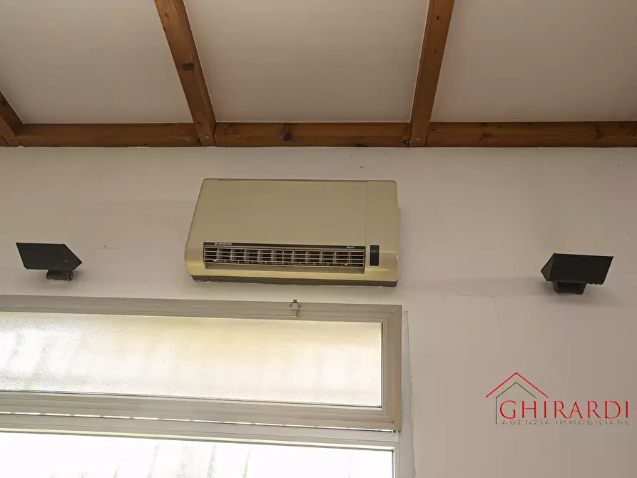 Immagine 19 di Magazzino in vendita  in VIA ANDREA DEL SARTO 46R a Genova