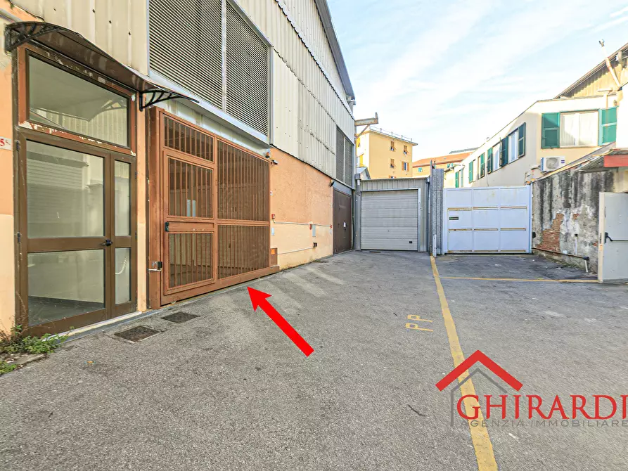 Immagine 27 di Bilocale in vendita  in Via Ramiro Ginocchio 10 a Genova