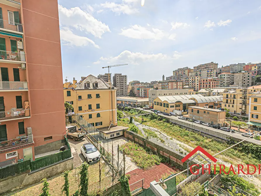 Immagine 29 di Quadrilocale in vendita  in VIA DELL'ALLORO 7 a Genova