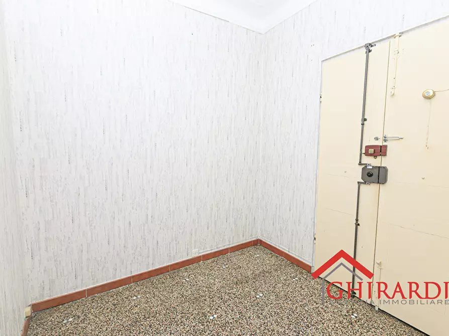 Immagine 4 di Bilocale in vendita  in VIA ANDREA DEL SARTO 15 a Genova