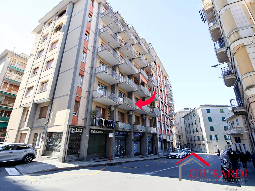 Immagine 1 di Quadrilocale in affitto  in Via Borzoli 10 a Genova