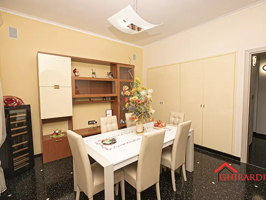 Immagine 13 di Pentalocale in affitto  in Via Alberto Picco 4 a Genova