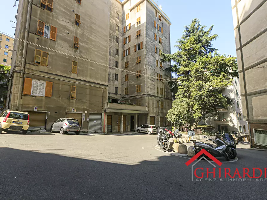 Immagine 31 di Bilocale in vendita  in Via Antonio Sant'Elia 21 a Genova