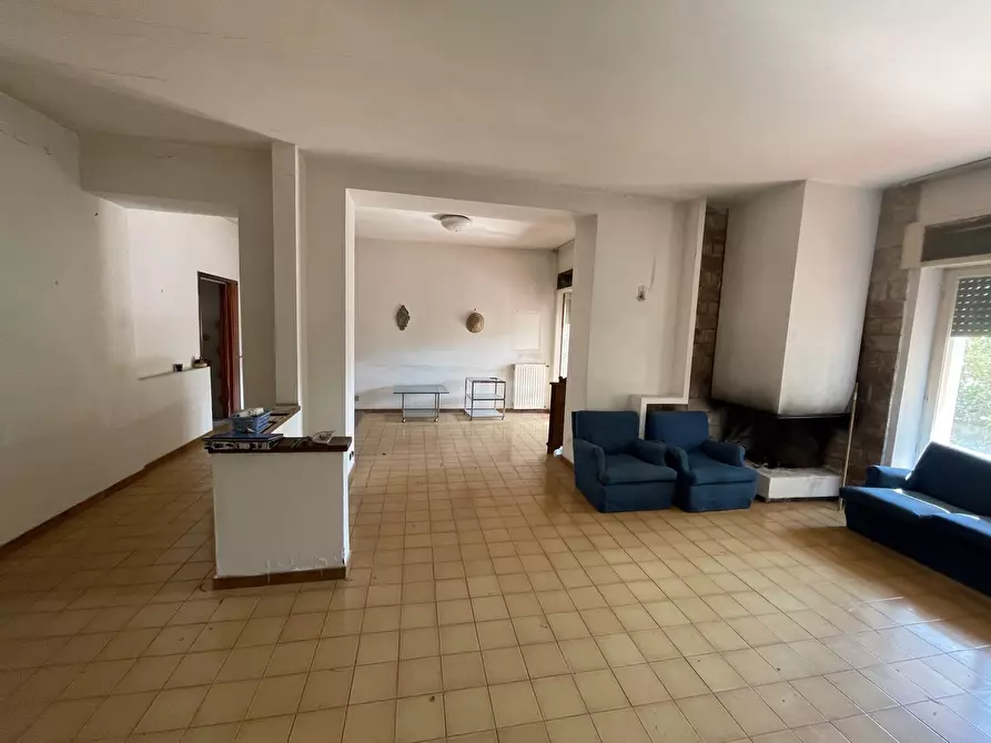 Immagine 6 di Quadrilocale in vendita  in VIA LOMBARDIA 86 a Nettuno