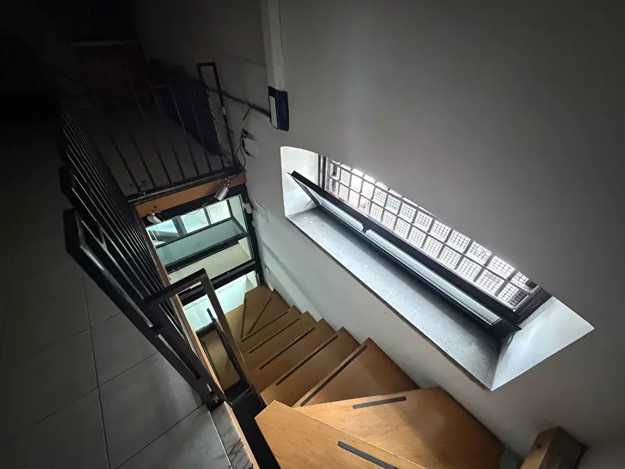 Immagine 13 di Locale commerciale in vendita  in via vittorio veneto a Nettuno