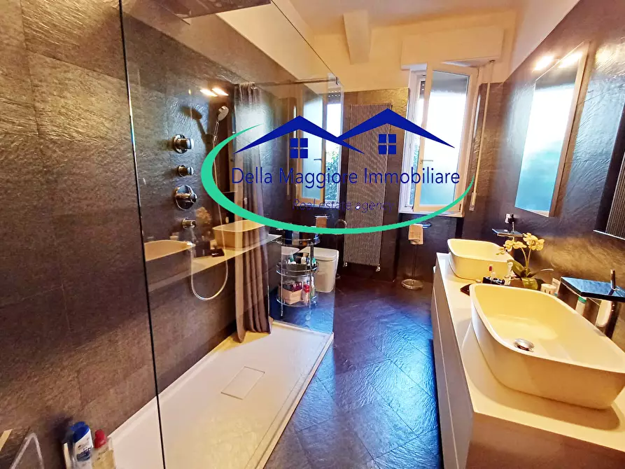 Immagine 23 di Appartamento in vendita  a Livorno