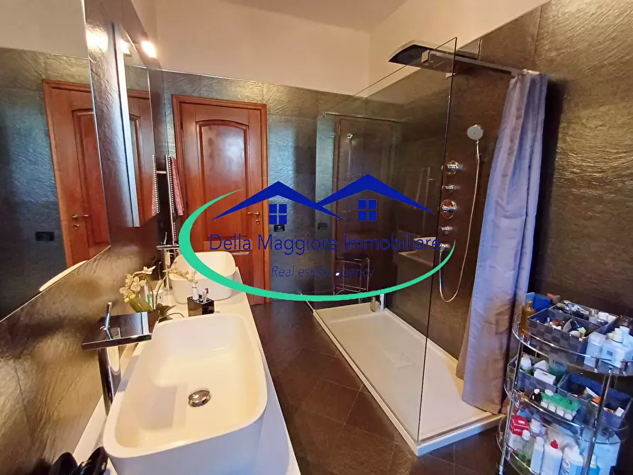 Immagine 24 di Appartamento in vendita  a Livorno