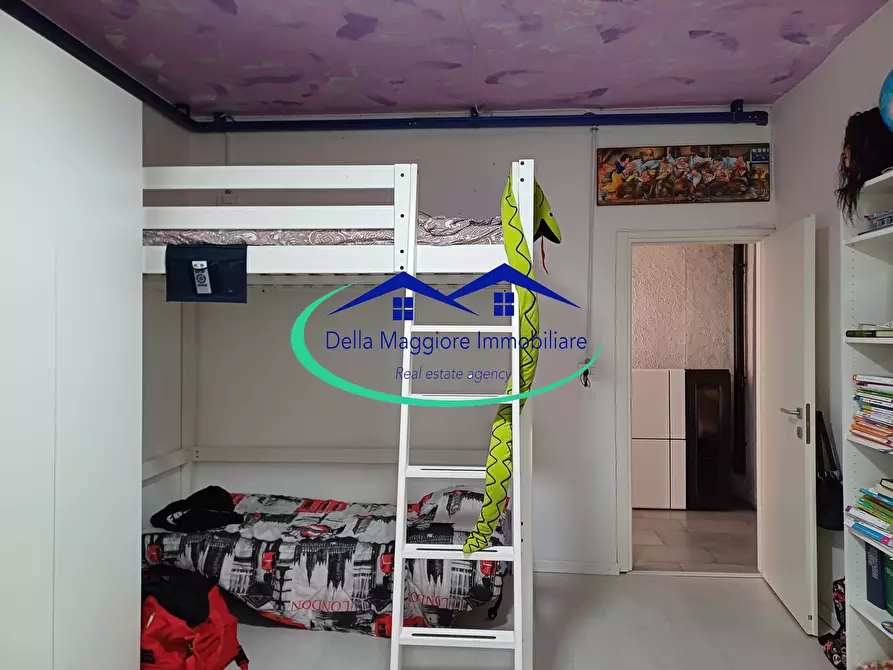 Immagine 12 di Casa indipendente in vendita  a Livorno