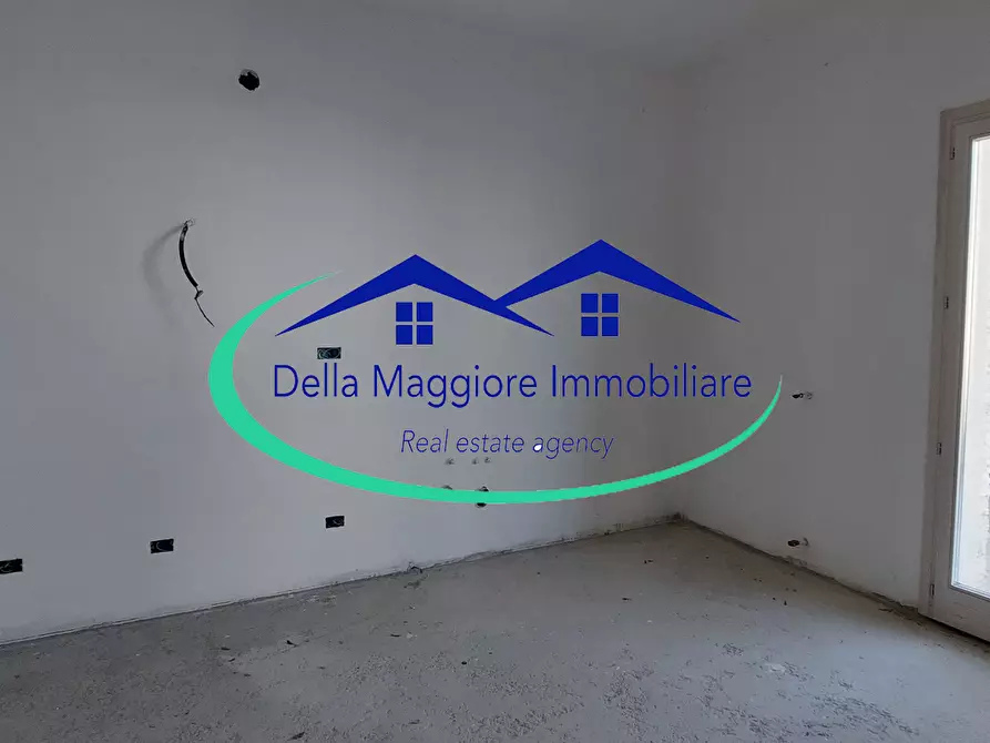 Immagine 5 di Villetta a schiera in vendita  a Livorno