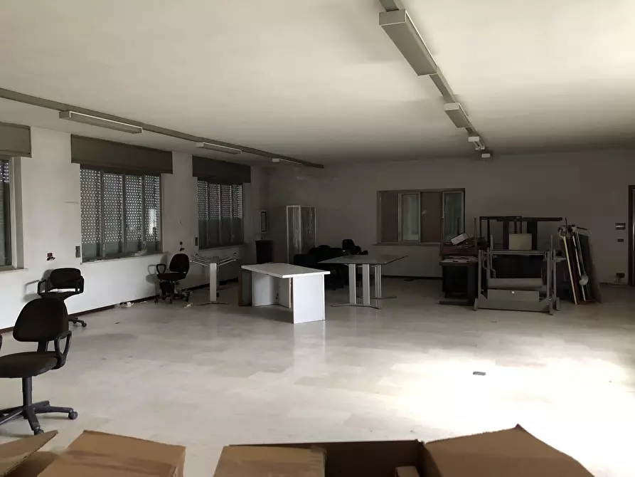 Immagine 10 di Attività artigianale in vendita  a Sala Baganza